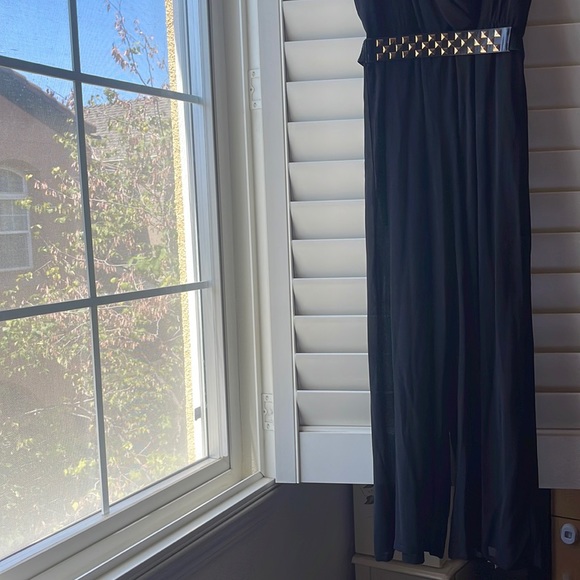 Jumper size M sleeveless belt waist, Sexy V neck, lining inside shorts - Picture 4 of 16